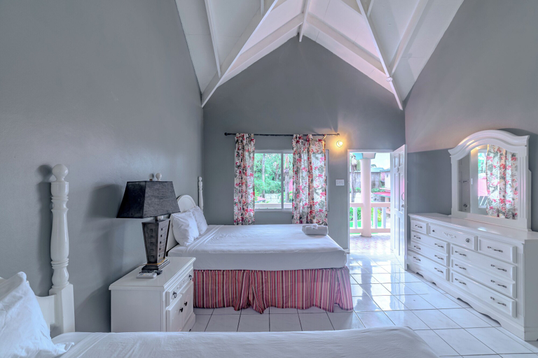 Bedroom 2, Jamaica Tamboo Resort