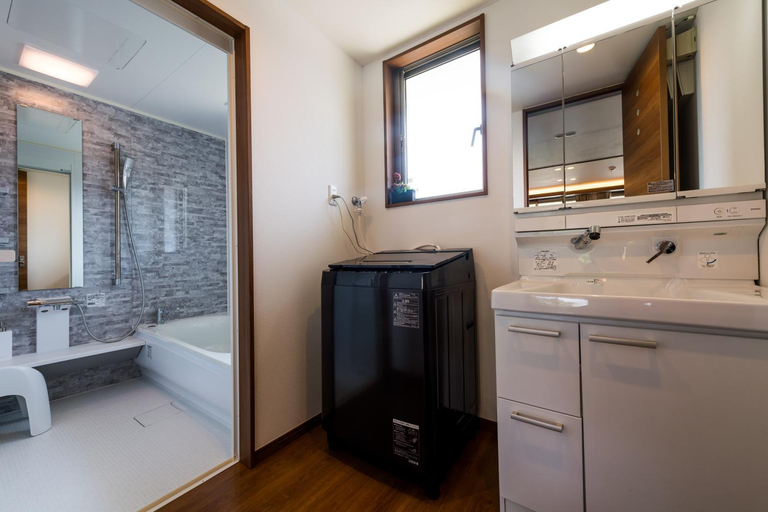 Bathroom 2, E-horizon Resort 名護, Nago