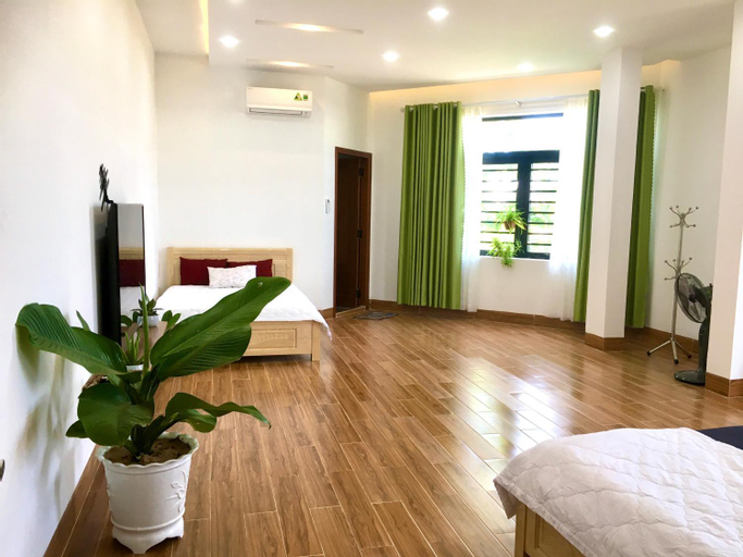 Bedroom 12