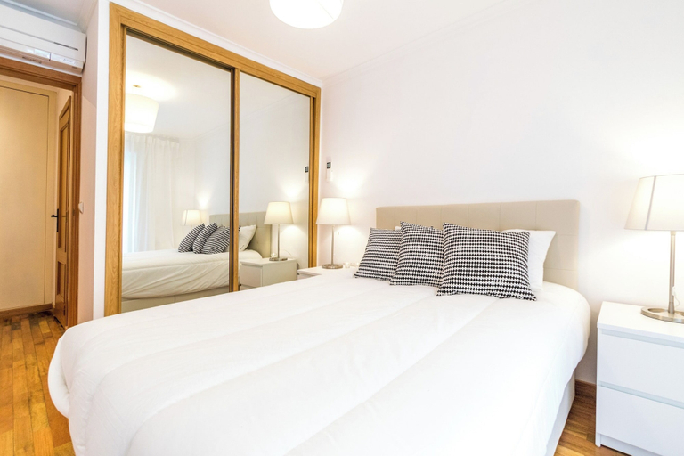Bedroom 2, Chiad1 · Duque 53 Amazing Terrace · Netflix · AC, Lisbon