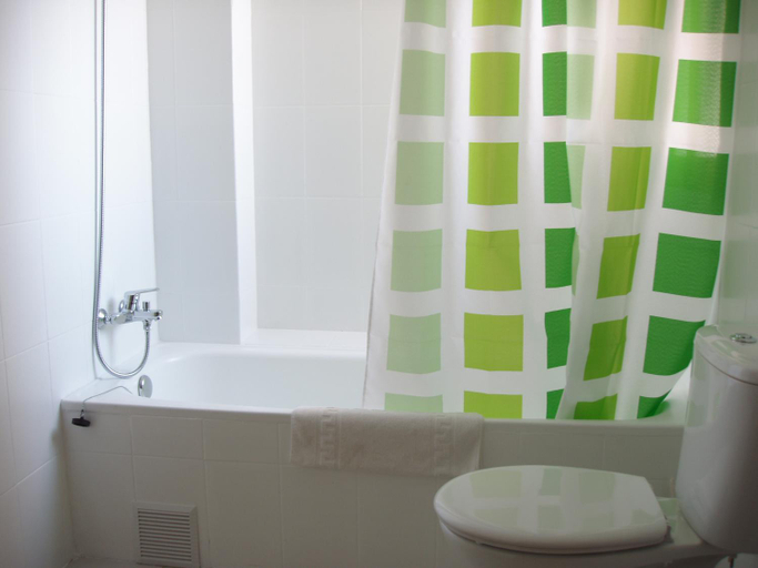 Bathroom 4, Apartamentos Maria Victoria, Alicante