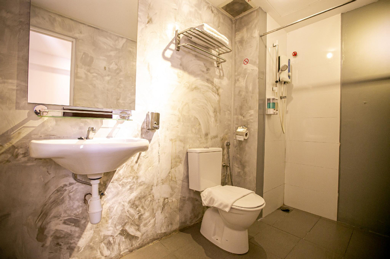 Bathroom 2