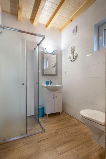 Bathroom 3, Domki Apartamentowe Kierunek Rozewie, Puck