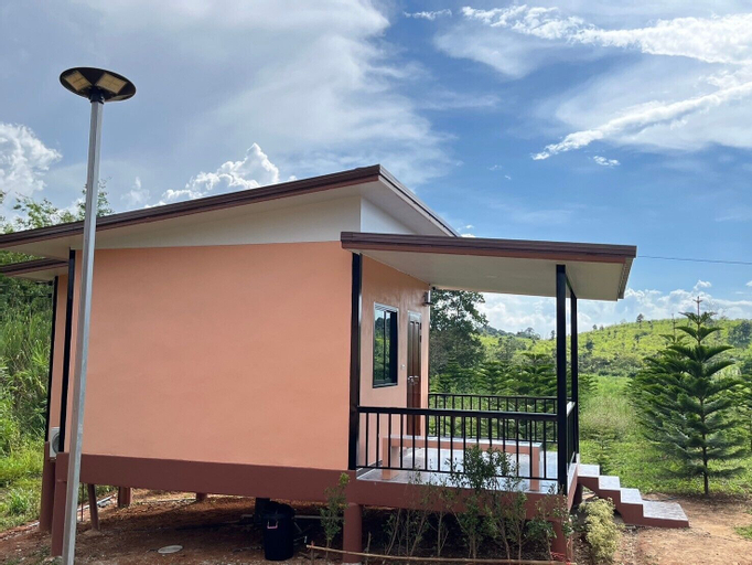 Exterior 14