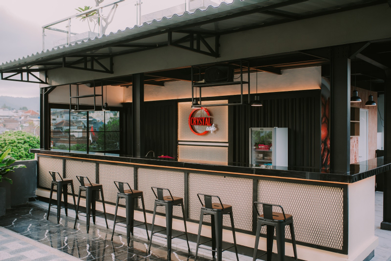 Exterior & Views 2, Crystal Inn Batu, Malang