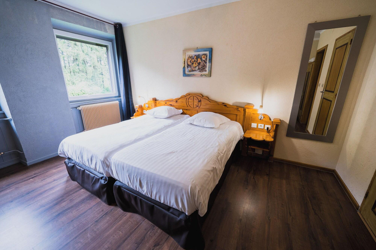 Bedroom 2, Hotel Du Donon, Bas-Rhin