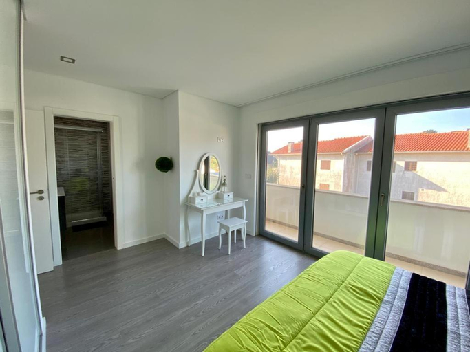 Bedroom 2, SeaHorse House, Esposende