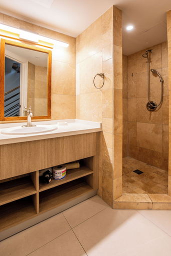 Bathroom 4, Paradise Beach Villas