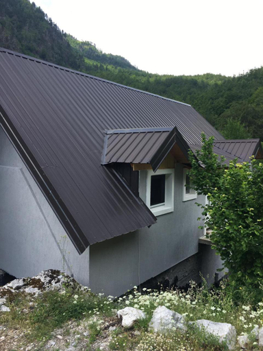 Exterior 15