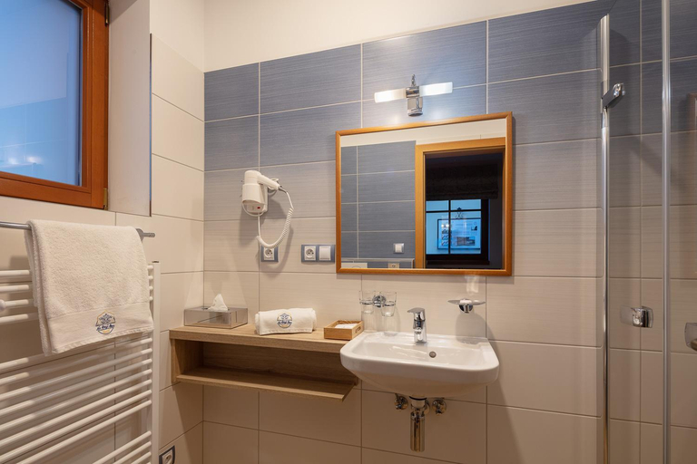 Bathroom 4, Penzion Na kraji lesa, Vsetín