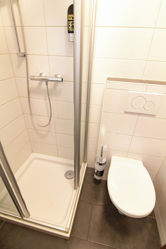 Bathroom 5, Metzgerwirt VIEH HELI, Gmunden