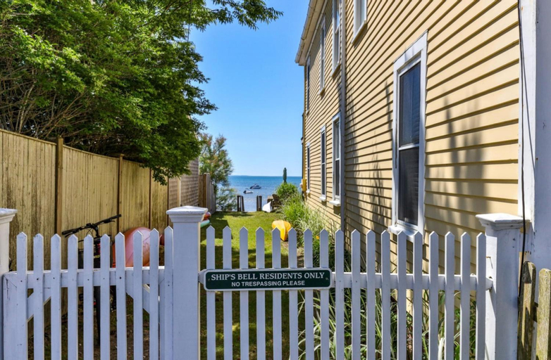 Penthouse on Commercial, Barnstable