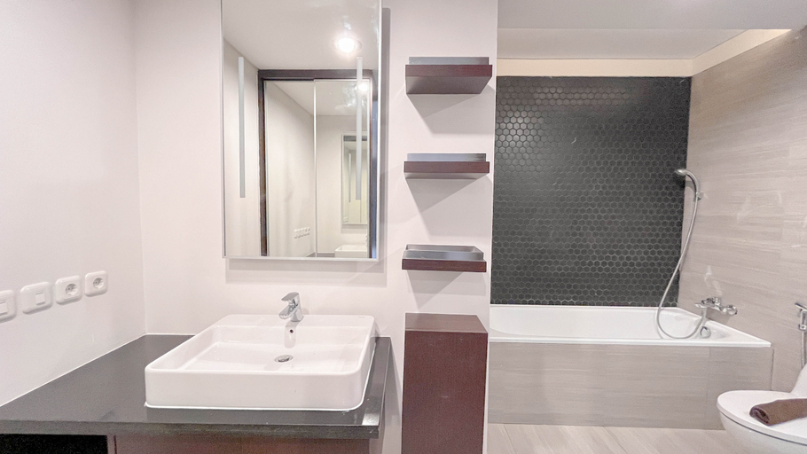 Bathroom 5, 2BR Apartment Skales Residence Nusa Dua Bali, Badung