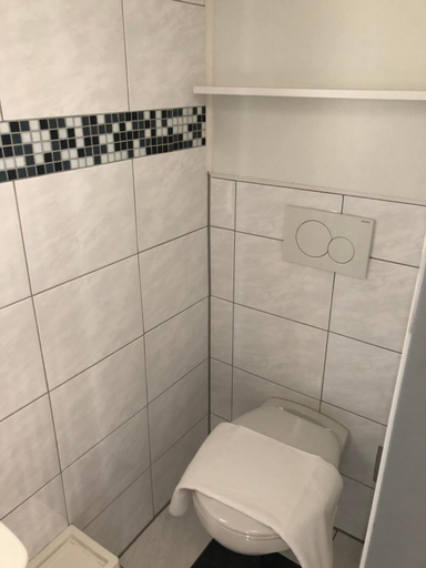 Others 5, Center Rooms Villach, Villach
