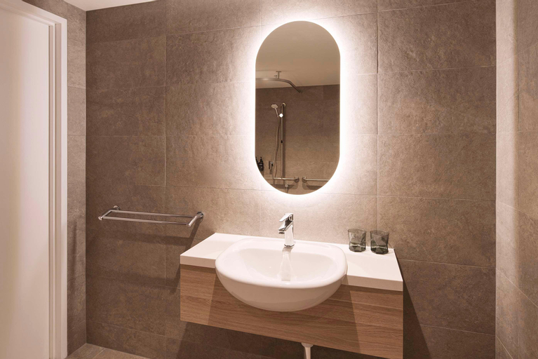 Bathroom 8