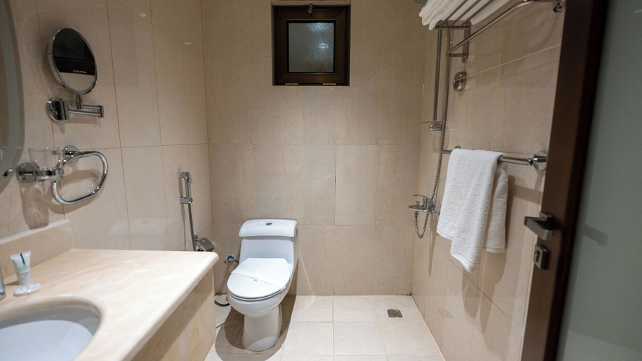 Bathroom, Maskan ALOlaya, Al Khobar