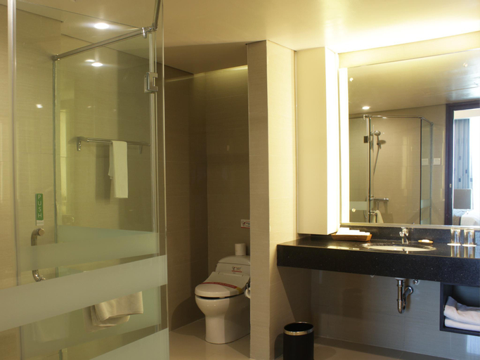 Bathroom 9