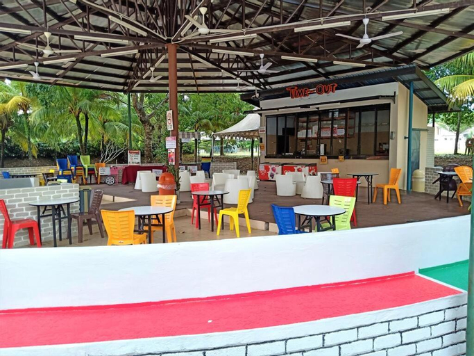 Food & Drinks 5, Melaka Top Largest Waterpark Resort - By YouBNB Homestay Melaka, Malacca City