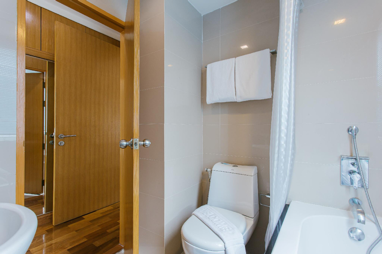 Bathroom 15