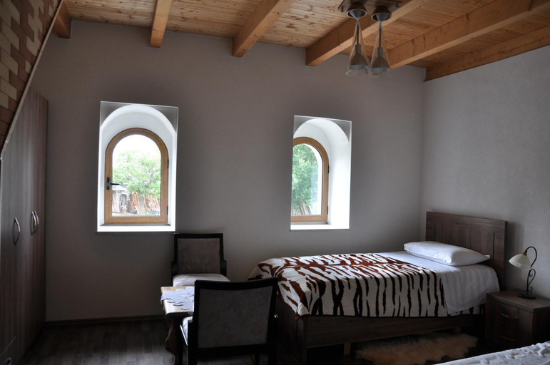 Bedroom 12