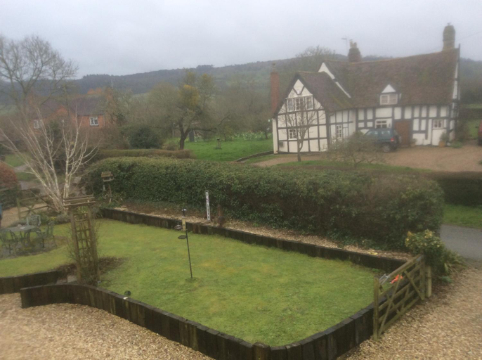 Others 5, Arden Croft, Worcestershire
