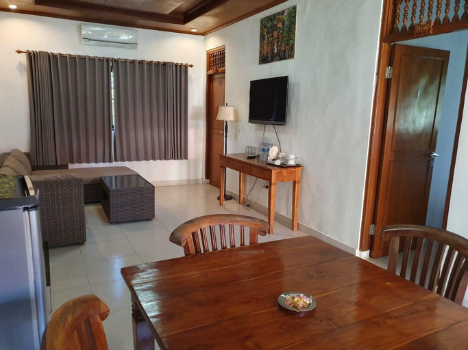 Dining Room 5