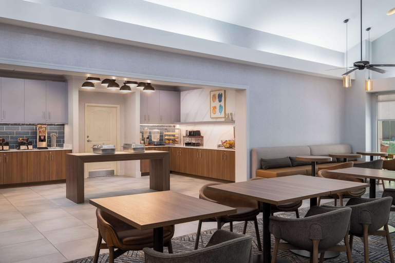 Food & Drinks 5, Homewood Suites Medford, Jackson