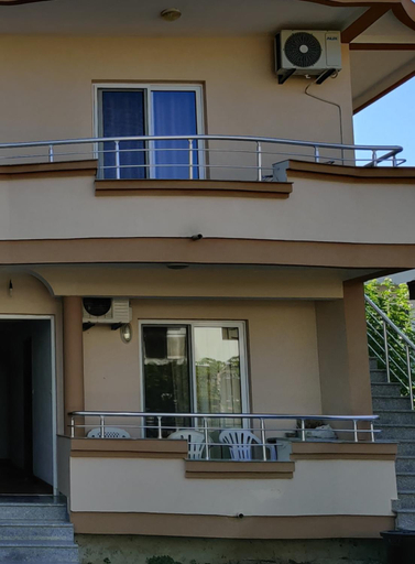 Others 5, Apartments BEA