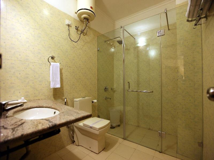 Bathroom 8