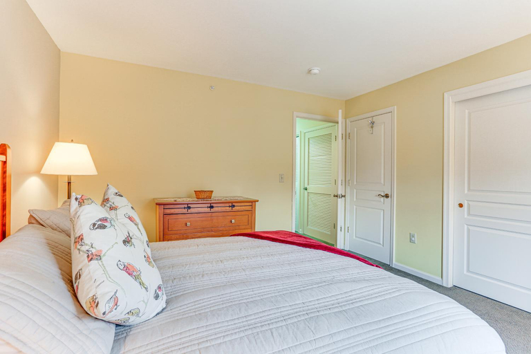 Bedroom 3, Spacious Condo w/ View < 1 Mi to Mtn Creek Resort!, Sussex