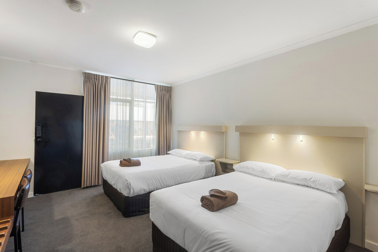 Bedroom 2, Maffra Motor Inn, Wellington - Maffra