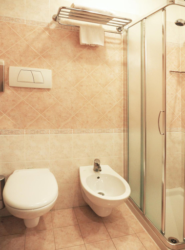 Bathroom 4, Hotel Cris, Venezia