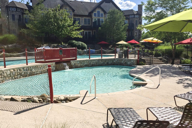 Sport & Beauty 2, Spacious Condo w/ View < 1 Mi to Mtn Creek Resort!, Sussex