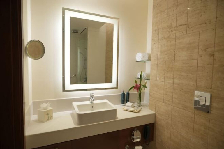Bathroom 21