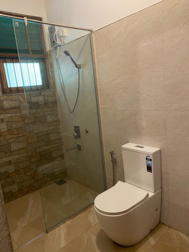 Bathroom 3, Secret House Hirikatiya, Dickwella