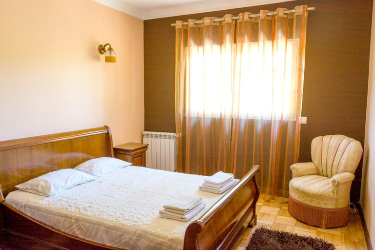 Bedroom 3, Elegant villa in Alvite with private pool, Cabeceiras de Basto