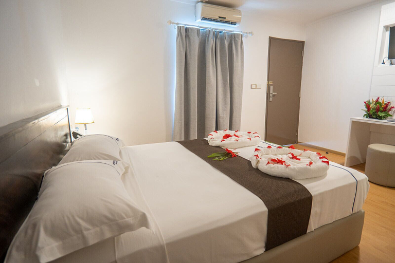 Bedroom 3, Airport Ace Hotel, Ba