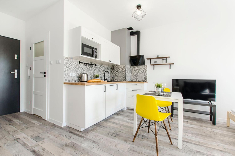 Dining Room 8