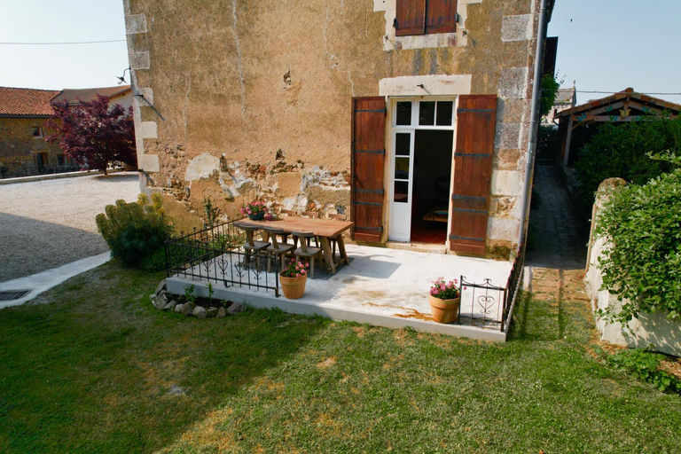 Others 4, A L'Ombre Du Marronnier GITES, Charente