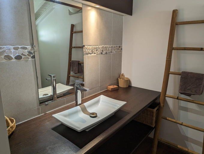 Bathroom 4, Maisons Forban, Deshaies