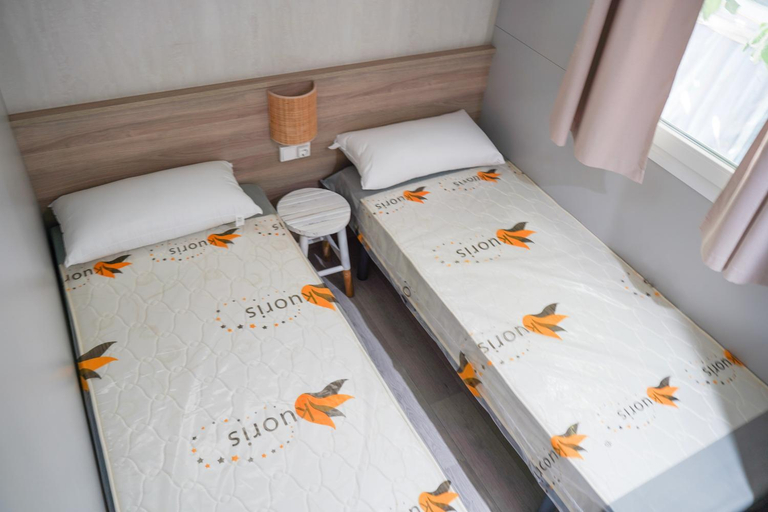 Bedroom 3, Camping Vila Village, Girona