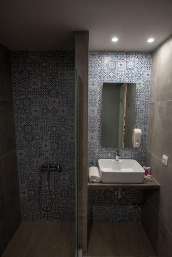 Bathroom 3, Oniro Rooms & Suites, Central Macedonia