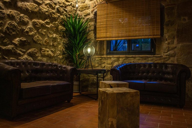 Public Area, La Casa Del Miracle, Lleida