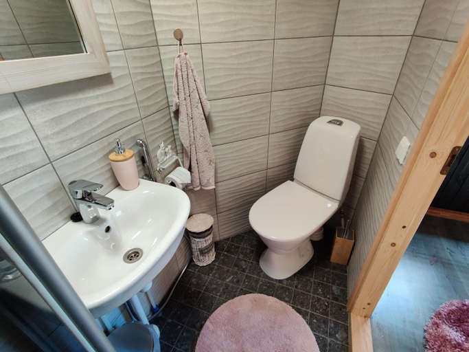 Bathroom 3, Lapuanjoen Rantakeidas, Southern Ostrobothnia
