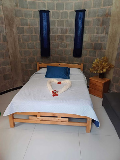Bedroom 2, CASTILLO ROMA HOTEL, Moniquirá