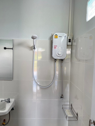 Bathroom 4