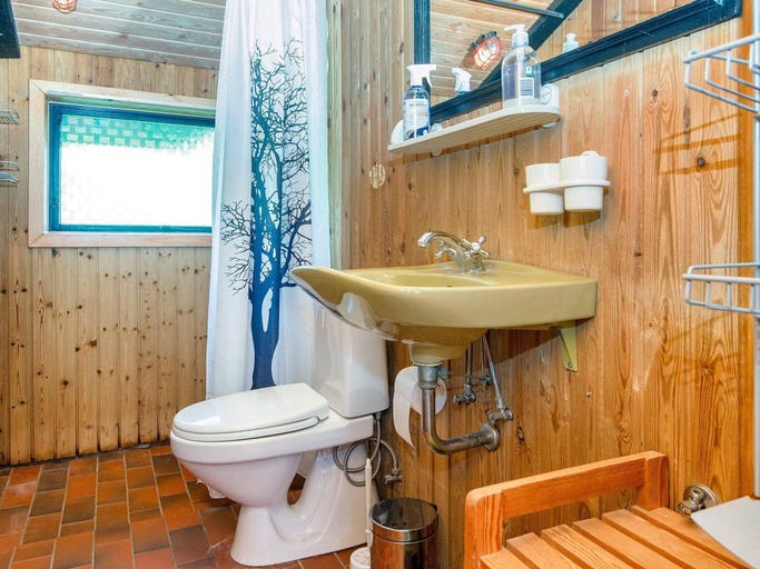 Bathroom, Serene Holiday Home in Lemvig near Sea, Lemvig