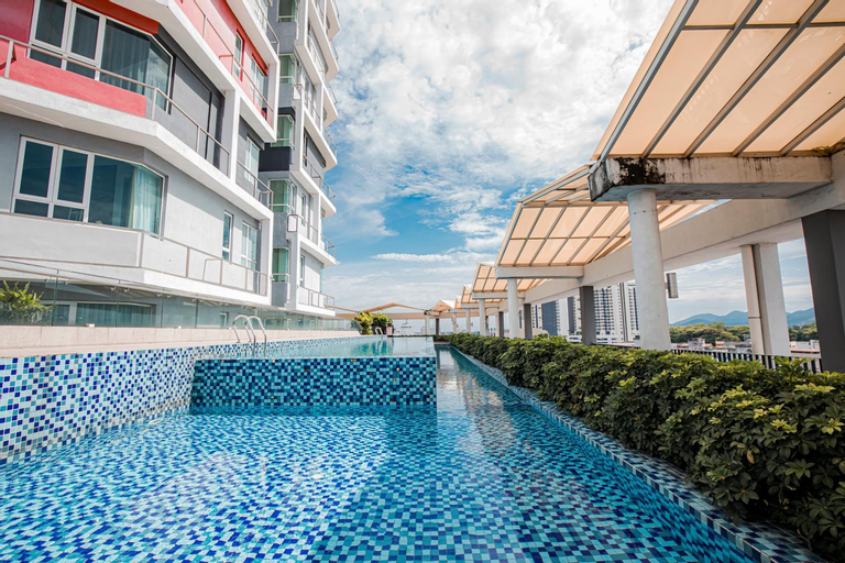 Swimming Pool 4