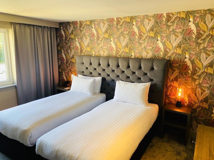 Bedroom 2, WILDES INNS, Derbyshire