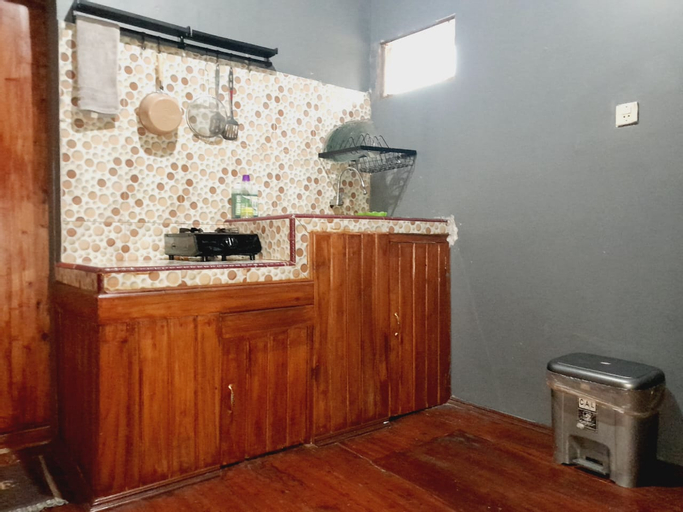 Dining Room 24